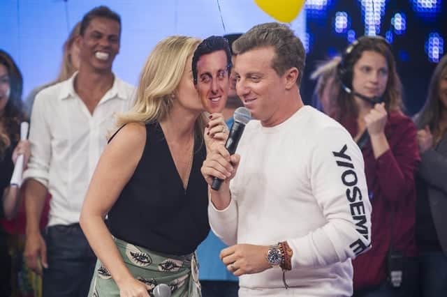 http://tvfoco.uai.com.br/wp-content/uploads/2015/05/Daniela-Mercury.jpg http://tvfoco.uai.com.br/wp-content/uploads/2015/05/Daniela-Mercury.jpg