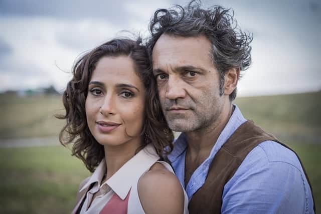 Camila Pitanga (Tereza) e Domingos Montagner (Santo) em "Velho Chico" (Foto: Globo/Caiuá Franco) Camila Pitanga (Tereza) e Domingos Montagner (Santo) em "Velho Chico" (Foto: Globo/Caiuá Franco)