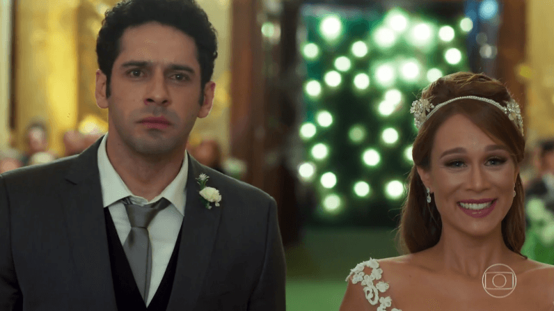 Beto (João Baldasserini) e Tancinha (Mariana Ximenes) em cena de "Haja Coração" (Foto: Reprodução/Globo) Beto (João Baldasserini) e Tancinha (Mariana Ximenes) em cena de "Haja Coração" (Foto: Reprodução/Globo)