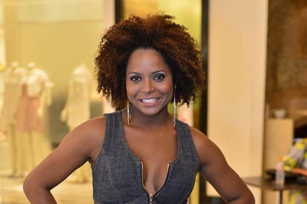 Adriana Bombom em evento. Foto - divulgação. Adriana Bombom em evento. Foto - divulgação.