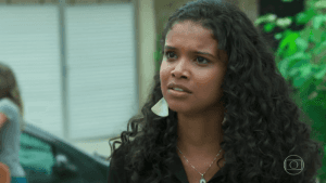 Joana (Aline Dias) em cena de "Malhação: Pro Dia Nascer Feliz" (Foto: Reprodução/Globo) Joana (Aline Dias) em cena de "Malhação: Pro Dia Nascer Feliz" (Foto: Reprodução/Globo)