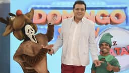Contra a vontade da concorrência, Domingo Show da Record conquista espantosa marca