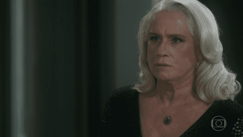Magnólia (Vera Holtz) em cena de "A Lei do Amor" (Foto: Reprodução/Globo) Magnólia (Vera Holtz) em cena de "A Lei do Amor" (Foto: Reprodução/Globo)