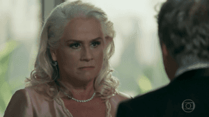 Magnólia (Vera Holtz) em cena de "A Lei do Amor" (Foto: Reprodução/Globo) Magnólia (Vera Holtz) em cena de "A Lei do Amor" (Foto: Reprodução/Globo)
