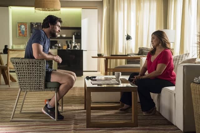 Caio (Rodrigo Lombardi) e Aurora (Elizângela) em cena de A Força do Querer (Foto: Globo/Estevam Avellar) Caio (Rodrigo Lombardi) e Aurora (Elizângela) em cena de A Força do Querer (Foto: Globo/Estevam Avellar)