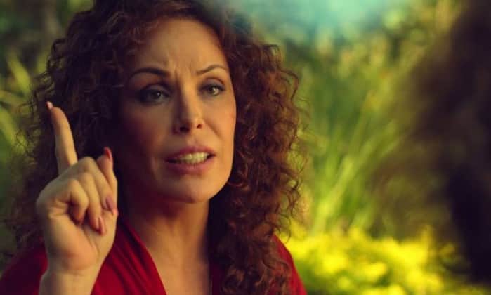 Carolina revelou procedimento mal realizado. (Foto: Reprodução/Globo/O Globo) Carolina revelou procedimento mal realizado. (Foto: Reprodução/Globo/O Globo)