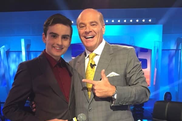 Dudu Camargo na RedeTV!. Foto - divulgação. Dudu Camargo na RedeTV!. Foto - divulgação.