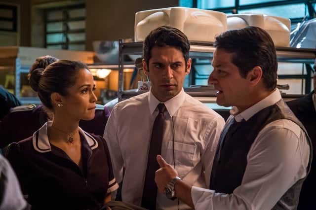 Sandra Helena (Nanda Costa), Agnaldo (João Baldasserini) e Malagueta (Marcelo Serrado) (Foto: Globo/Paulo Belote) Sandra Helena (Nanda Costa), Agnaldo (João Baldasserini) e Malagueta (Marcelo Serrado) (Foto: Globo/Paulo Belote)
