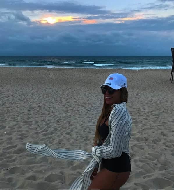 Rafaela Santos se diverte em praia. (Foto: Reprodução/Instagram) Rafaela Santos se diverte em praia. (Foto: Reprodução/Instagram)
