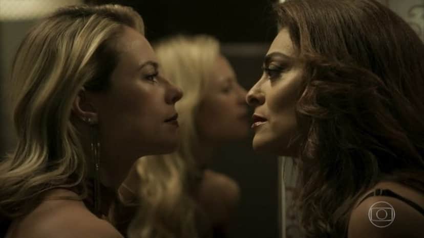 Jeiza (Paolla Oliveira) e Bibi (Juliana Paes) em cena de "A Força do Querer" (Foto: Reprodução/Globo) Jeiza (Paolla Oliveira) e Bibi (Juliana Paes) em cena de "A Força do Querer" (Foto: Reprodução/Globo)