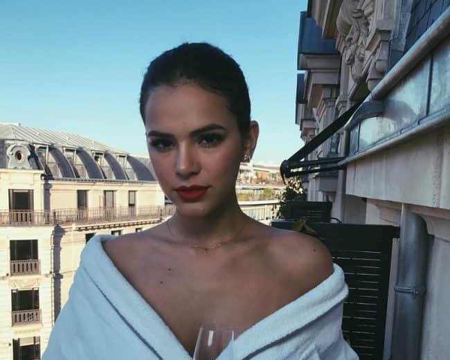 Bruna Marquezine (Foto: Reprodução) Bruna Marquezine (Foto: Reprodução)