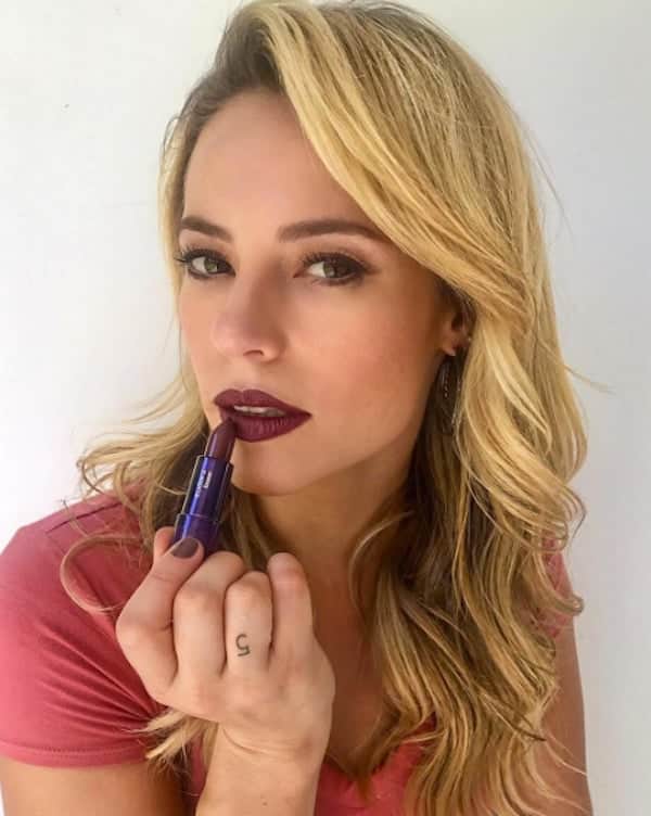 A atriz Paolla Oliveira. A atriz Paolla Oliveira.