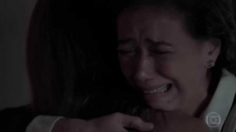 Silvana (Lília Cabral) chora ao ver Bibi (Juliana Paes) em cassino Silvana (Lília Cabral) chora ao ver Bibi (Juliana Paes) em cassino