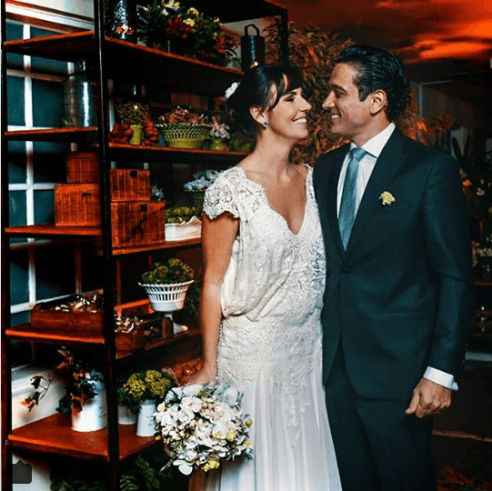 Glenda e o marido se casando reprodução/Instagram. Glenda e o marido se casando reprodução/Instagram.
