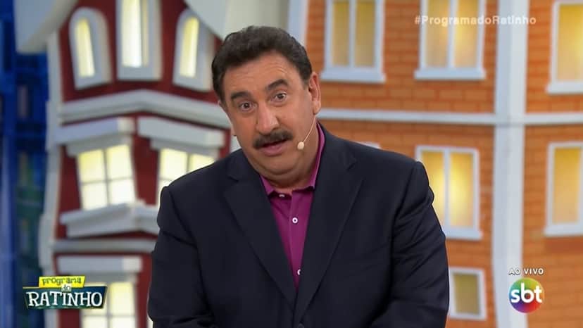 O apresentador Ratinho em seu programa no SBT (Foto: Reprodução/SBT) O apresentador Ratinho em seu programa no SBT (Foto: Reprodução/SBT)