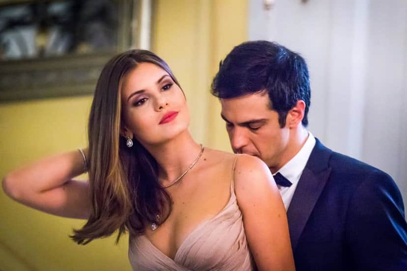 Eric (Mateus Solano) e Luiza (Camila Queiroz) em Pega Pega (Foto: Divulgação) Eric (Mateus Solano) e Luiza (Camila Queiroz) em Pega Pega (Foto: Divulgação)
