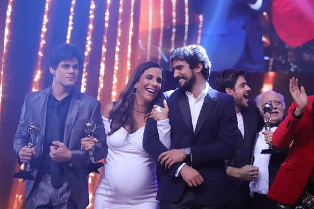 Lucas Veloso, Ivete Sangalo e Renato Góes no Melhores do Ano 2017 (Foto: Globo/Paulo Belote) Lucas Veloso, Ivete Sangalo e Renato Góes no Melhores do Ano 2017 (Foto: Globo/Paulo Belote)