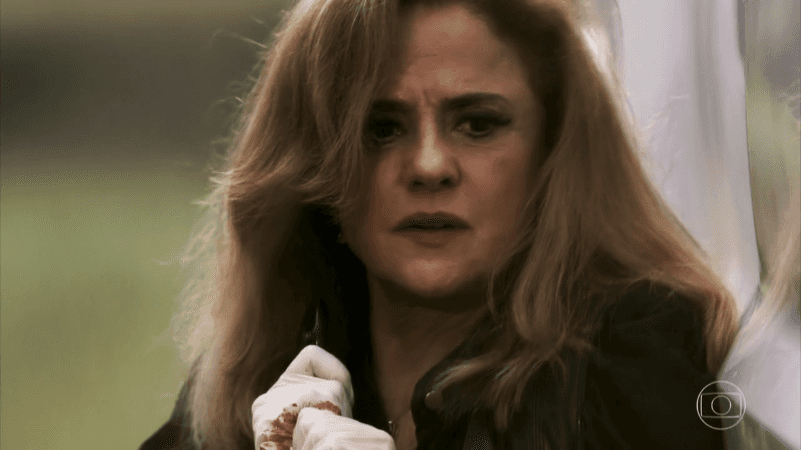 Sophia (Marieta Severo) em cena de O Outro Lado do Paraíso (Foto: Reprodução/Globo) Sophia (Marieta Severo) em cena de O Outro Lado do Paraíso (Foto: Reprodução/Globo)