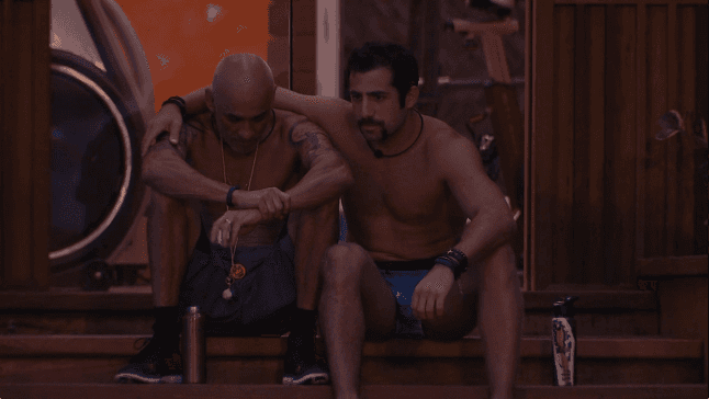 Ayrton desabafa com Kaysar (Foto: Reprodução/BBB) Ayrton desabafa com Kaysar (Foto: Reprodução/BBB)