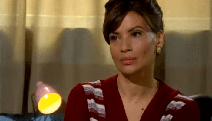 Isadora Ribeiro em cena da novela Amor e Revolução (Foto: Reprodução/SBT) Isadora Ribeiro em cena da novela Amor e Revolução (Foto: Reprodução/SBT)