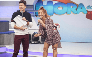 Sabrina Sato em participação no Hora do Faro (Foto: Reprodução/RecordTV) Sabrina Sato em participação no Hora do Faro (Foto: Reprodução/RecordTV)