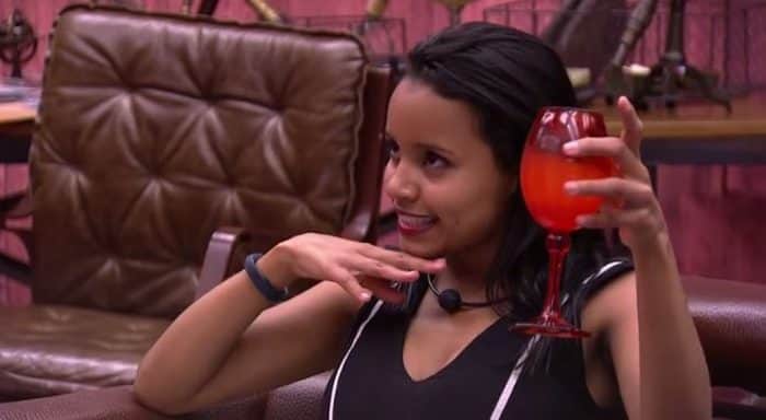 Gleici acompanhando os participantes dentro do BBB18 (Foto: Divulgação/Globo) Gleici acompanhando os participantes dentro do BBB18 (Foto: Divulgação/Globo)