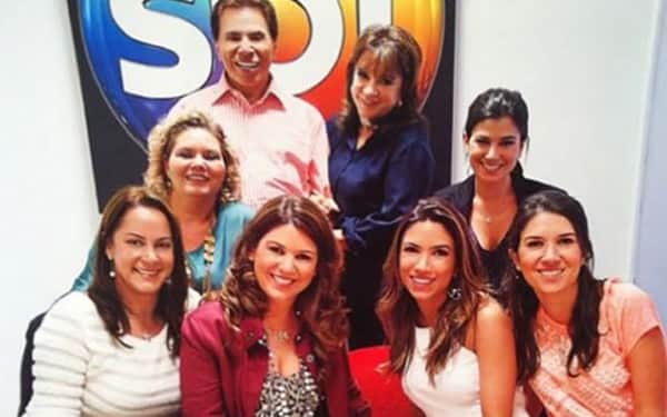 Silvio Santos, a esposa e as filhas (Foto: Reprodução) Silvio Santos, a esposa e as filhas (Foto: Reprodução)