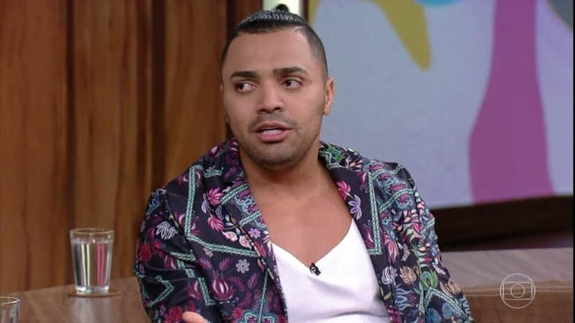 O humorista Tirullipa foi destaque no Altas Horas (Foto: Reprodução/TV Globo) O humorista Tirullipa foi destaque no Altas Horas (Foto: Reprodução/TV Globo)