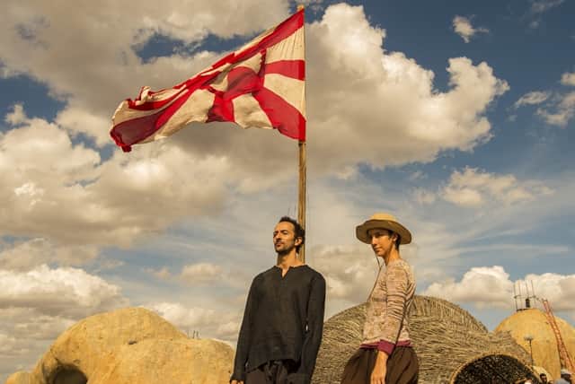 Samir (Irandhir Santos) e Aldina (Camila Mardila) (Foto: Globo/Estevam Avellar) Samir (Irandhir Santos) e Aldina (Camila Mardila) (Foto: Globo/Estevam Avellar)