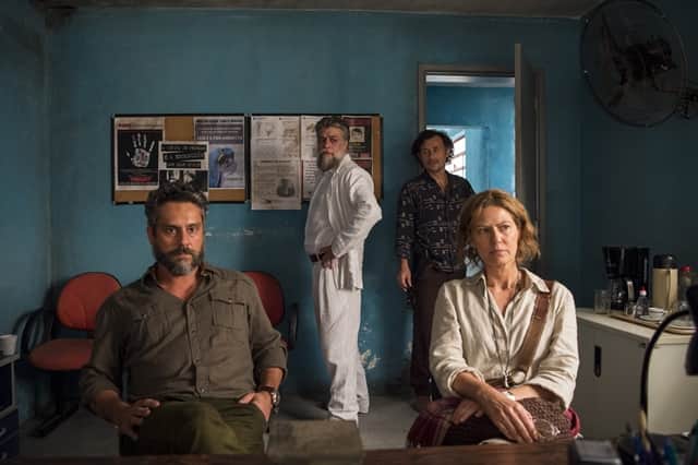 Ramiro (Fábio Assunção), Pedro (Alexandre Nero) e Cássia (Patricia Pillar) na delegacia (Foto: Globo/Estevam Avellar) Ramiro (Fábio Assunção), Pedro (Alexandre Nero) e Cássia (Patricia Pillar) na delegacia (Foto: Globo/Estevam Avellar)