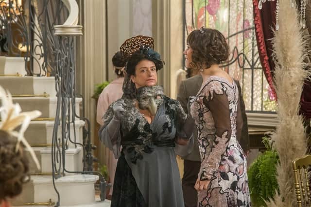 Petúlia (Grace Gianoukas) e Susana (Alessandra Negrini) (Foto: Globo/Marília Cabral) Petúlia (Grace Gianoukas) e Susana (Alessandra Negrini) (Foto: Globo/Marília Cabral)