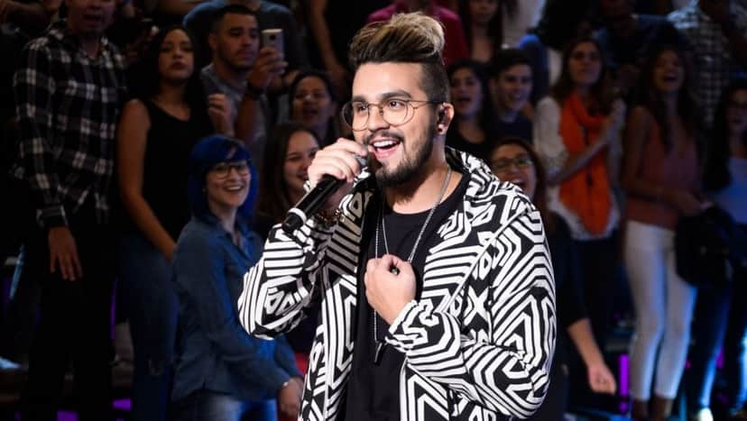 Luan Santana no palco do Altas Horas (Foto: Ramón Vasconcelos/ TV Globo) Luan Santana no palco do Altas Horas (Foto: Ramón Vasconcelos/ TV Globo)