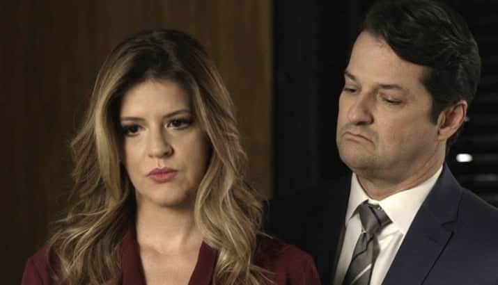 Marcelo Serrado e Mariana Santos em cena de Pega Pega. (Foto: Divulgação/GShow) Marcelo Serrado e Mariana Santos em cena de Pega Pega. (Foto: Divulgação/GShow)