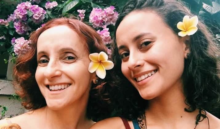 Gorete Milagres ao lado da filha, Alie. (Foto: Reprodução/Instagram) Gorete Milagres ao lado da filha, Alie. (Foto: Reprodução/Instagram)