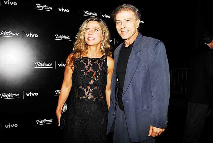O casal Bruna Lombardi e Carlos Alberto Riccelli (Foto: Reprodução) O casal Bruna Lombardi e Carlos Alberto Riccelli (Foto: Reprodução)