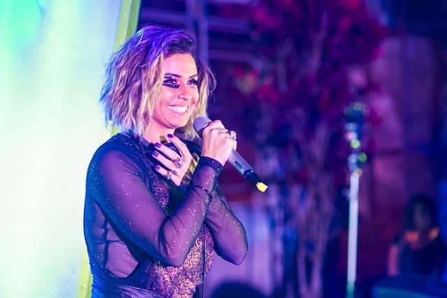 Luzia (Giovanna Antonelli) de volta como a DJ Ariella em cena de Segundo Sol (Foto: Globo/Paulo Belote) Luzia (Giovanna Antonelli) de volta como a DJ Ariella em cena de Segundo Sol (Foto: Globo/Paulo Belote)