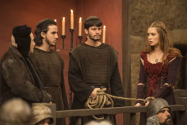 Amália (Marina Ruy Barbosa) durante o julgamento (Foto: Globo/Maurício Fidalgo) Amália (Marina Ruy Barbosa) durante o julgamento (Foto: Globo/Maurício Fidalgo)