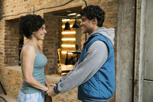 Violeta (Ana Paula Bouzas) e Érico (Gabriel Fuentes) em cena de Malhação: Vidas Brasileiras (Foto: Globo/João Miguel Júnior) Violeta (Ana Paula Bouzas) e Érico (Gabriel Fuentes) em cena de Malhação: Vidas Brasileiras (Foto: Globo/João Miguel Júnior)
