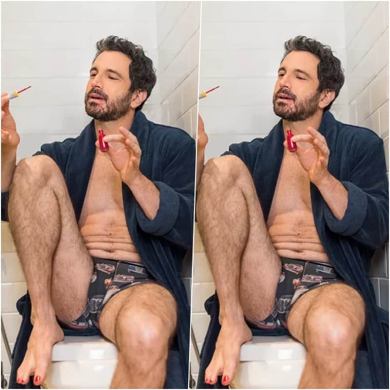 Caco Ciocler em ensaio para a revista Quem no qual o objetivo era desconstruir a imagem de galã (Foto Dessa Pires / Ed. Globo) Caco Ciocler em ensaio para a revista Quem no qual o objetivo era desconstruir a imagem de galã (Foto Dessa Pires / Ed. Globo)