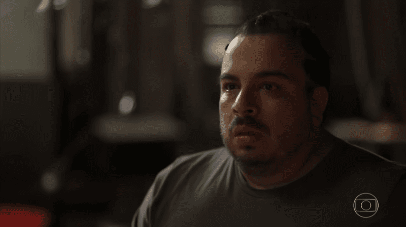 Clóvis (Luis Lobianco) em cena de Segundo Sol (Foto: Reprodução/Globo)