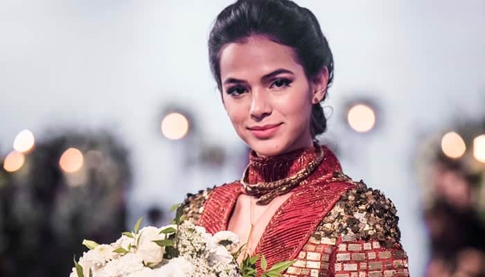 Catarina (Bruna Marquezine) em cena de Deus Salve o Rei (Foto: Globo/João Miguel Júnior) Catarina (Bruna Marquezine) em cena de Deus Salve o Rei (Foto: Globo/João Miguel Júnior)