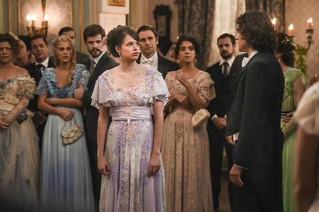 Ema (Agatha Moreira) e Edmundo (Nando Rodrigues) em cena de Orgulho e Paixão (Foto: Globo/Mauricio Fidalgo) Ema (Agatha Moreira) e Edmundo (Nando Rodrigues) em cena de Orgulho e Paixão (Foto: Globo/Mauricio Fidalgo)