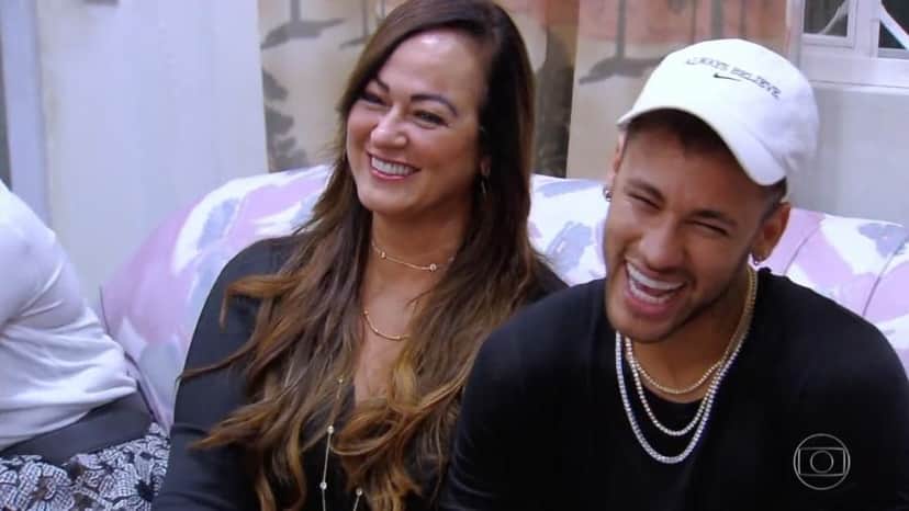 Neymar e sua mãe (Foto: Divulgação) Neymar e sua mãe (Foto: Divulgação)