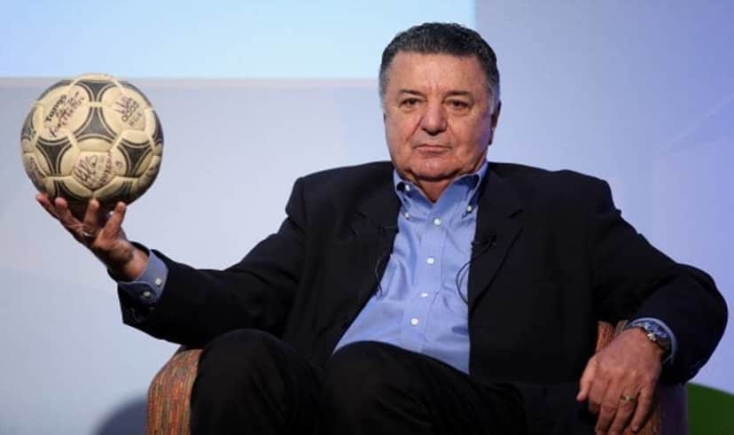 Arnaldo Cezar Coelho fez sua última Copa na Globo Foto: Friedemann Vogel - FIFA/FIFA) Arnaldo Cezar Coelho fez sua última Copa na Globo Foto: Friedemann Vogel - FIFA/FIFA)