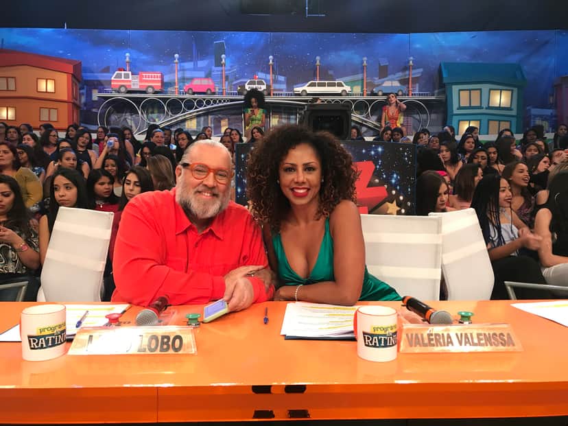 Valéria Valenssa havia sido contratada pelo SBT e esteve no programa do Ratinho Valéria Valenssa havia sido contratada pelo SBT e esteve no programa do Ratinho