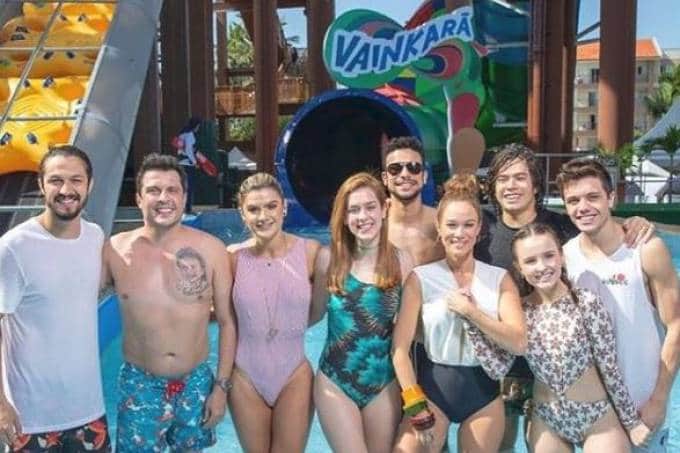 Famosos, incluindo Larissa Manoela e Sophia Abrahão na atração (Instagram/Reprodução) Famosos, incluindo Larissa Manoela e Sophia Abrahão na atração (Instagram/Reprodução)