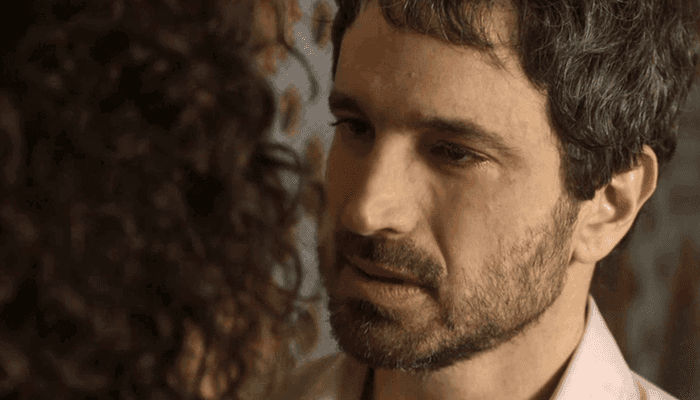 Edgar (Caco Ciocler) em cena de Segundo Sol (Foto: Reprodução/Globo) Edgar (Caco Ciocler) em cena de Segundo Sol (Foto: Reprodução/Globo)