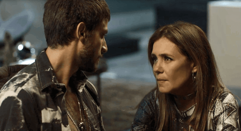 Laureta (Adriana Esteves) e Ícaro (Chay Suede) em cena de Segundo Sol (Foto: Divulgação/Globo) Laureta (Adriana Esteves) e Ícaro (Chay Suede) em cena de Segundo Sol (Foto: Divulgação/Globo)