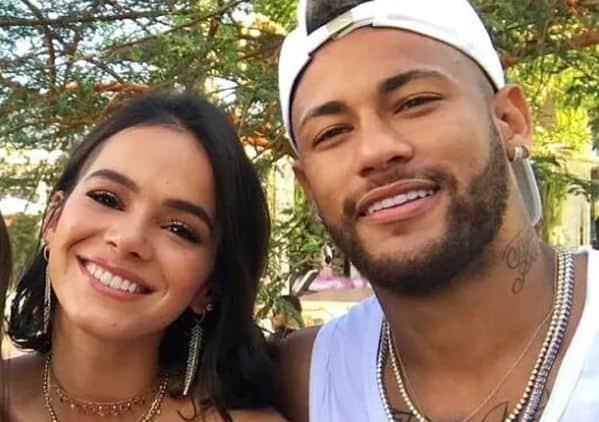 Neyma e Bruna Marquezine (Foto: Reprodução) Neyma e Bruna Marquezine (Foto: Reprodução)