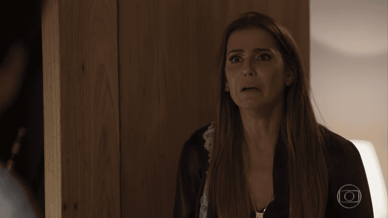 Karola (Deborah Secco) em cena de Segundo Sol (Foto: Reprodução/Globo) Karola (Deborah Secco) em cena de Segundo Sol (Foto: Reprodução/Globo)